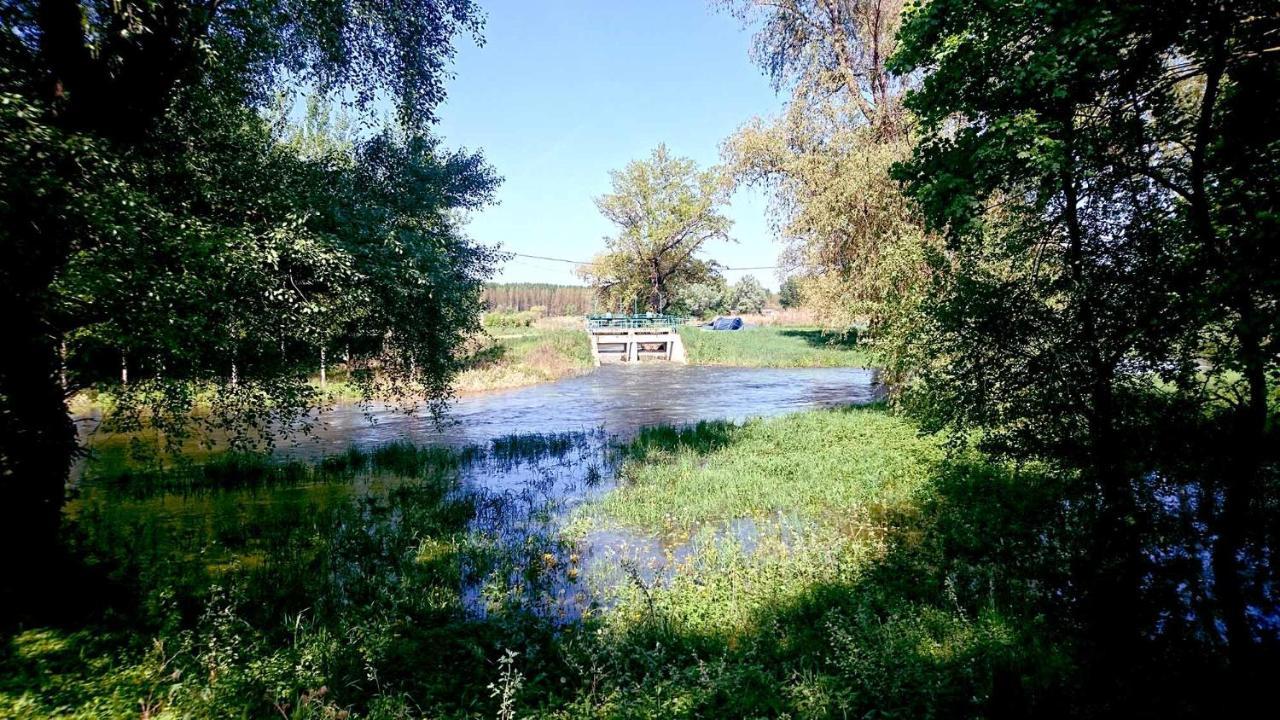 Tassi Halaszcsarda-Karasz Haz Exterior foto